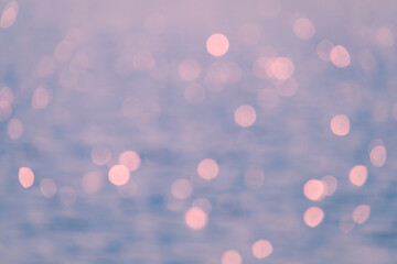 The highlights on the water are out of focus. bokeh.