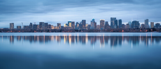 Fototapeta premium Serene City Twilight Panoramic View