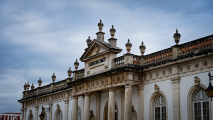 old building facade © dfr_design 