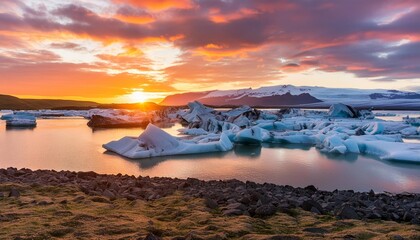 sunset at jokulsarlon glacier lagoon