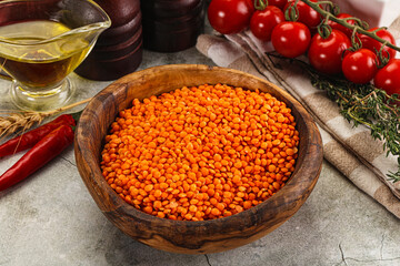 Raw red lentil for cooking