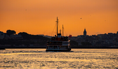 Fototapeta premium Istanbul, Turkey. Panoramic Istanbul sunset view. Beautiful Istanbul landscape.