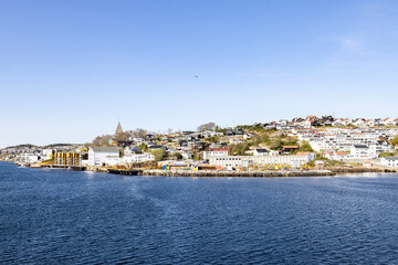 Obraz premium Arrives Kristiansund by coastal route - Nordlandet island 