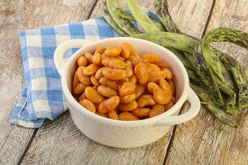 White bean in tomato sauce