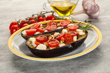 Baked eggplant with cheese and tomato