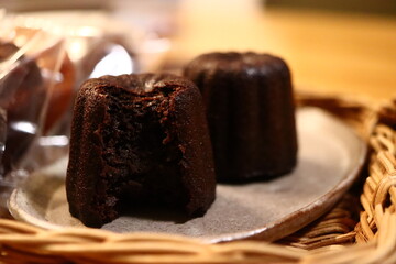 カヌレ　焼き菓子　チョコレート　バレンタインデー