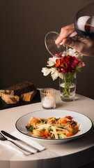 Comida servida en bar