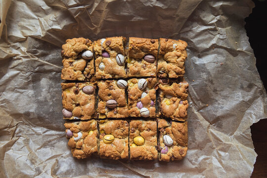 Chocolate Mini Egg Cookie Bars