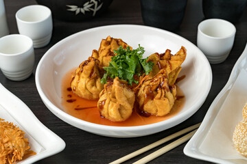 Spicy tuna wontons