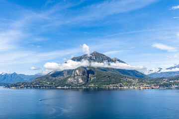 Lago di Como - Varenna, jezioro Como, widok na Menaggio © Marcin