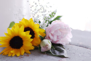 綺麗な花と白い背景