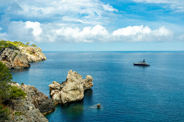 K&uuml;stenwanderung zur Bucht von Cala de Dei&agrave; auf der wundersch&ouml;nen Balearen Insel Mallorca - Spanien