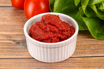 Tomato puree sauce for cooking