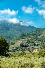 Küstenwanderung zur Bucht von Cala de Deià auf der wunderschönen Balearen Insel Mallorca -...