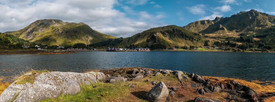 Les &icirc;les Lofoten, beaut&eacute;s naturelles de la Norv&egrave;ge.