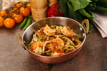 Pad Thai - noodles with prawn