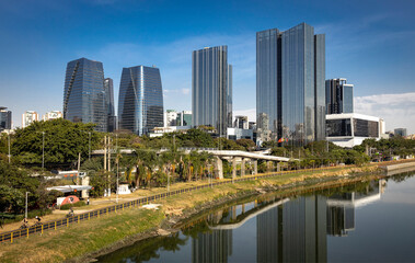 Marginal Pinheiros Cidade Jardim vias urbanas