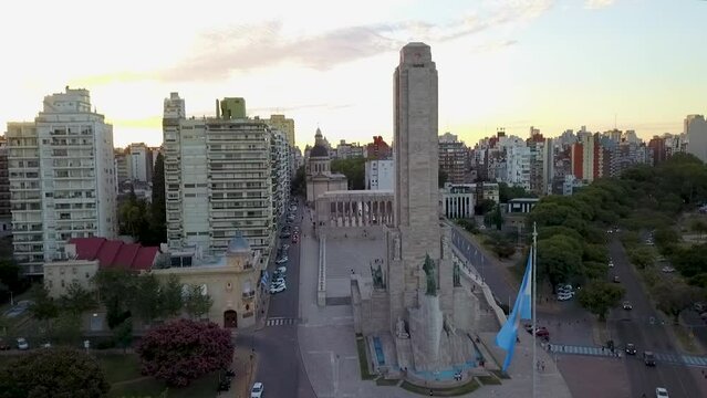 Monumento Hist&oacute;rico Nacional a la Bandera, Monumento a la Bandera, Rosario, Santa Fe, Argentina, Vista de dron. Footage turismo, viajes, patria, argentina, historia, hist&oacute;rico.