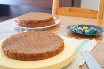 これからケーキを作るところ