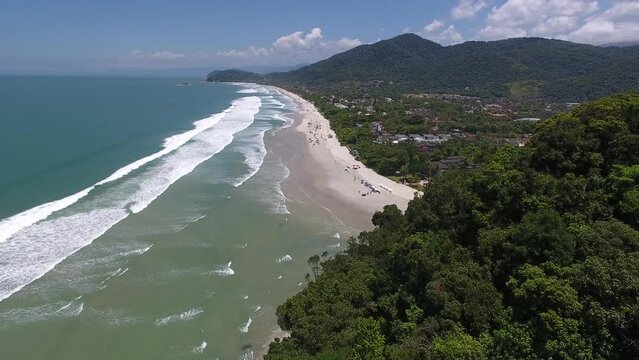 Aerial view of Juquehy Beach - S&atilde;o Sebasti&atilde;o, S&atilde;o Paulo, Brazil
