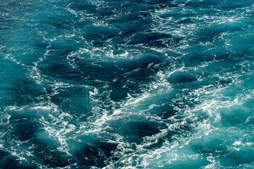 Obraz premium Background of water waves and gurgling sea water