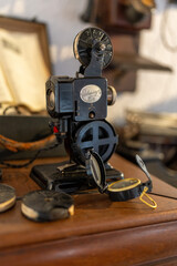 Pathescope kid antique vintage pocket mechanism