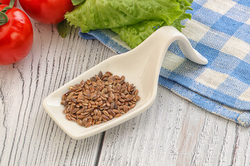 Dry Raw flax seed in the bowl