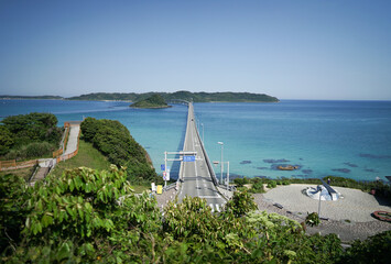 角島へ続く、角島大橋