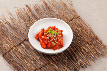    A term collectively referring to some species of the Mollusca phylum Cephalopod order Cuttlefish and Cuttlefish order.