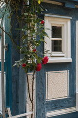 Fototapeta premium Altstadt Flair, Gassen Fenster und Türen
