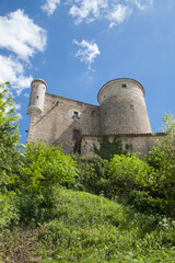 Le château de Labastide de Virac village du sud de l'Ardèche