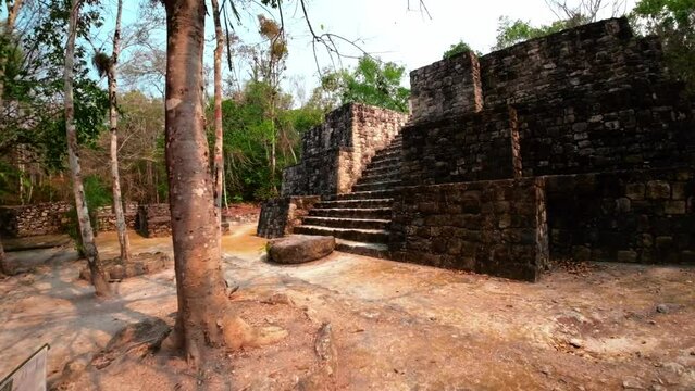 Journey through the mesmerizing ruins of Uxmal, an ancient Mayan city nestled in the Yucatan Peninsula of Mexico. This captivating video takes you on a virtual tour of this awe-inspiring