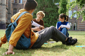Mates conversation garden students place academy break time