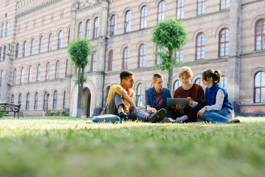Positive freshmans group college garden lawn homework