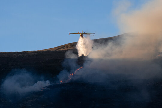 Aerial firefighting with an airtanker releasing water