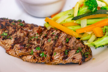 Filete de res con chimichurri