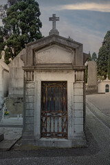 Ol cemetery vault