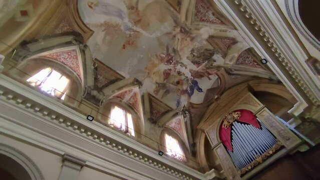 Nemi - Volta affrescata della Chiesa di Santa Maria del Pozzo