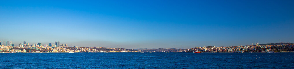 Naklejka premium Panoramic view of bosphorus and bridge in istanbul