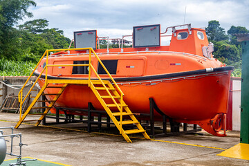 Curso pr&aacute;tico de CBPS e HUET. Qualifica&ccedil;&atilde;o profissional para trabalhar em empresas offshore.