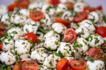 salade de tomates et mozzarella pour un brunch