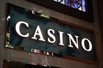 Obraz premium Gorgeous casino sign decorated with gold plating