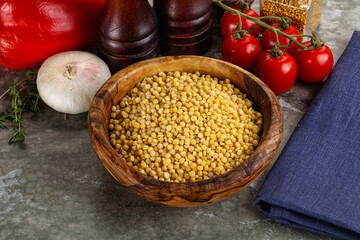 Dry ptitim heap in the bowl