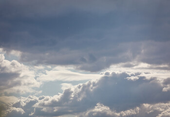 Fototapeta premium cloudy sky with penetrating sunshine