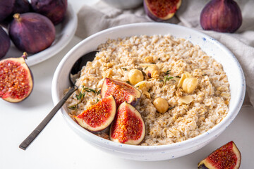 Breakfast figs oatmeal