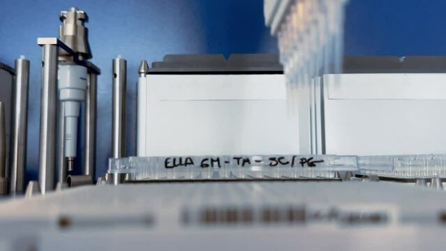 Robotic pipetting of DNA samples 