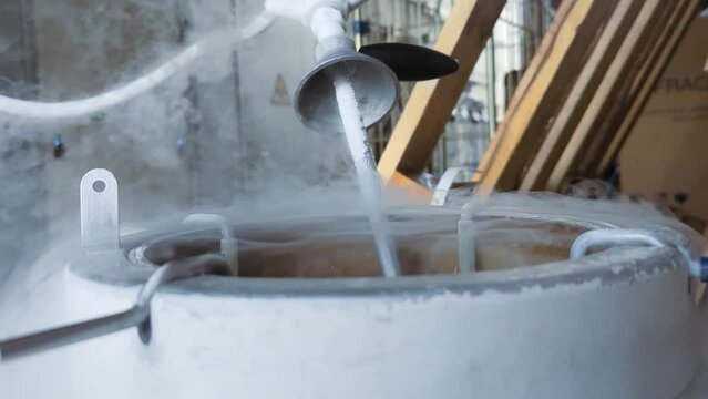 filling a liquid nitrogen tank