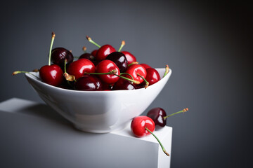 Ciliegie dolci, fresche e mature