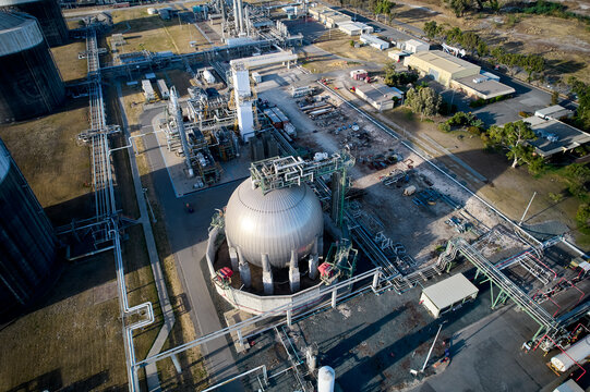 LPG and LNG refinery plant