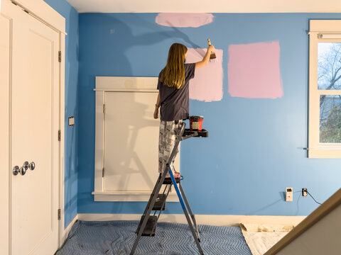 Young girl diy Painting her bedroom in renovation of room